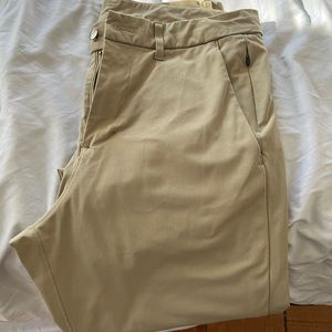 Lululemon men’s Commission pant slim 30x34